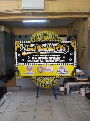 Papan Bunga di Alun Alun Kupang